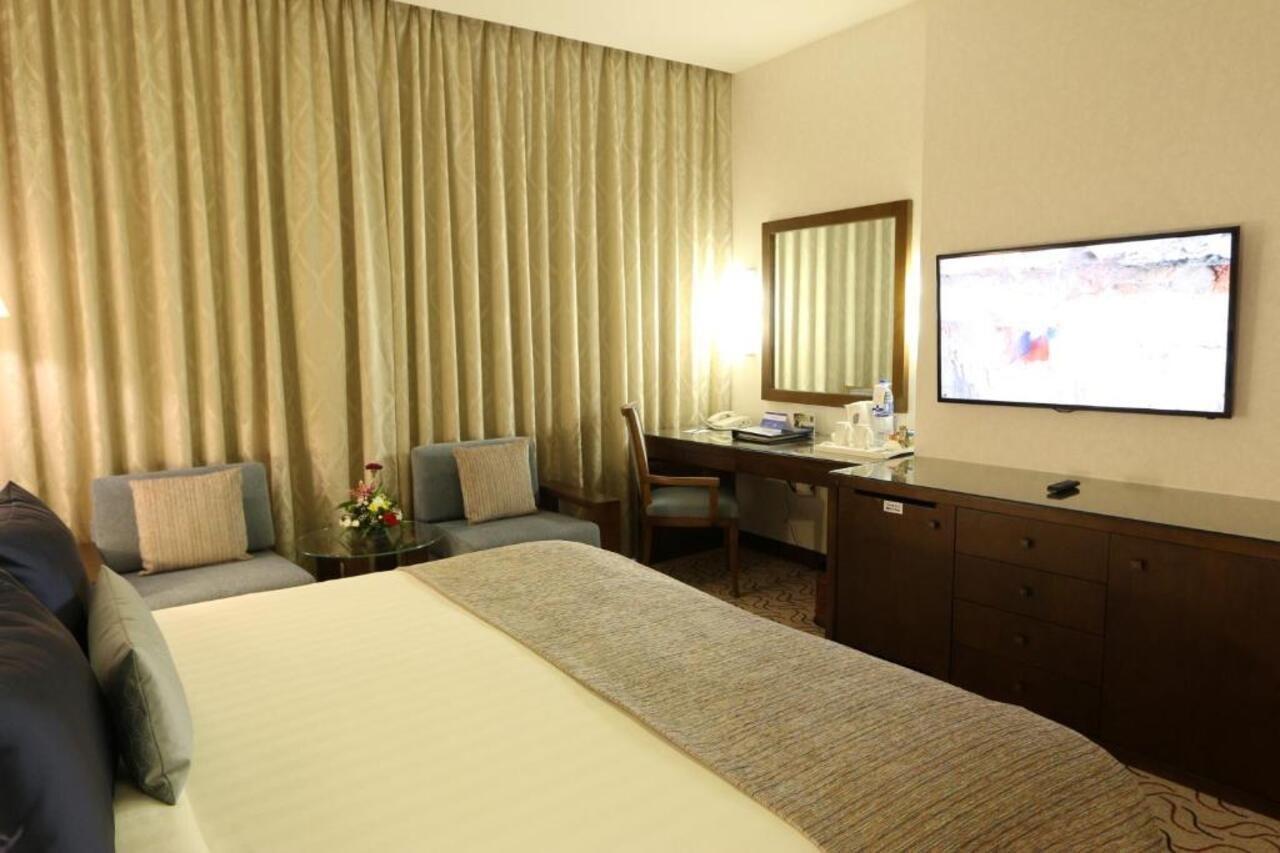 Samaya Hotel Deira Дубай Екстер'єр фото