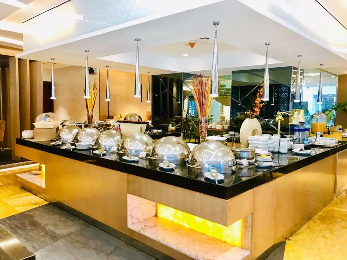 Samaya Hotel Deira Дубай Екстер'єр фото